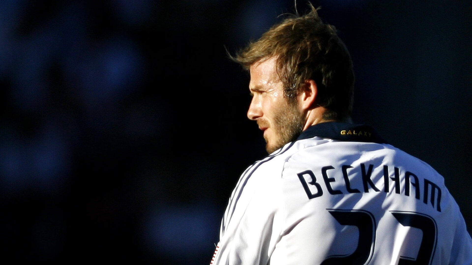 足球纪录片拍摄团队走访全国青训基地,足球纪录片拍摄团队走访全国青训基地的视频